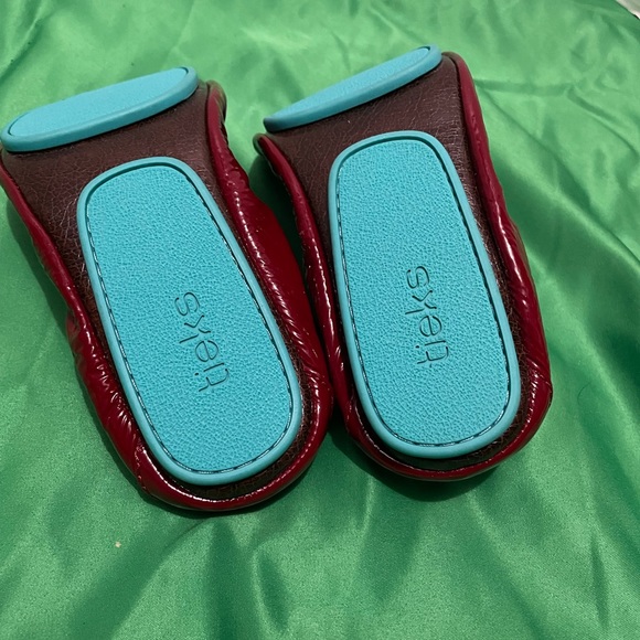 Ruby Red Tieks - Picture 5 of 6